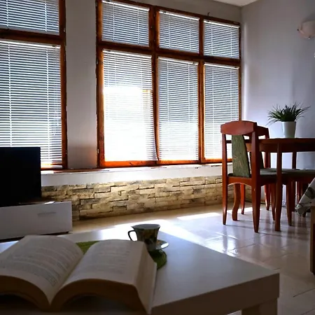 Forest House Várna